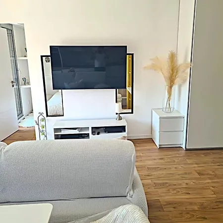 Superbe Luxueux Spacieux 50 M2 Port Nizza