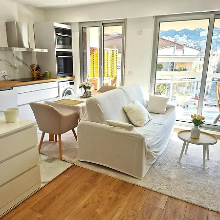 Superbe Luxueux Spacieux 50 M2 Port Nizza