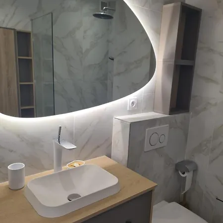 Superbe Luxueux Spacieux 50 M2 Port Appartamento *