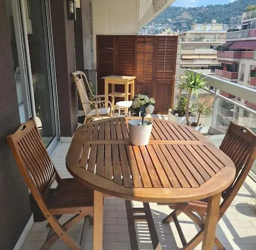 Superbe Luxueux Spacieux 50 M2 Port Appartement Nice