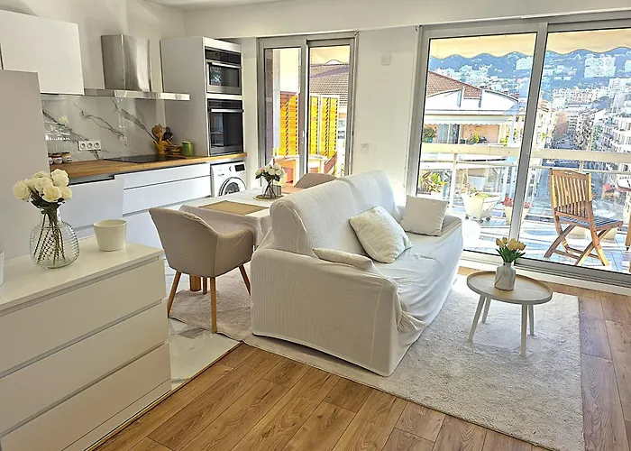 Superbe Luxueux Spacieux 50 M2 Port Appartement