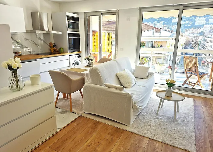 Superbe Luxueux Spacieux 50 M2 Port Nice